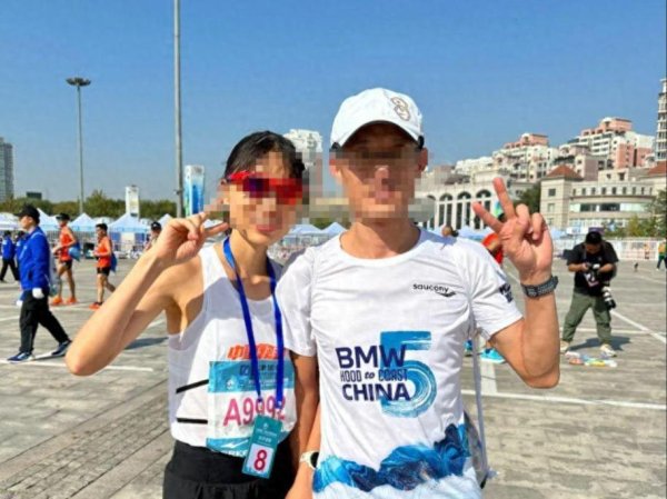黑马配资 护士马拉松夺冠后续：更多黑料曝光，老公身份被扒，夫妻一个德行